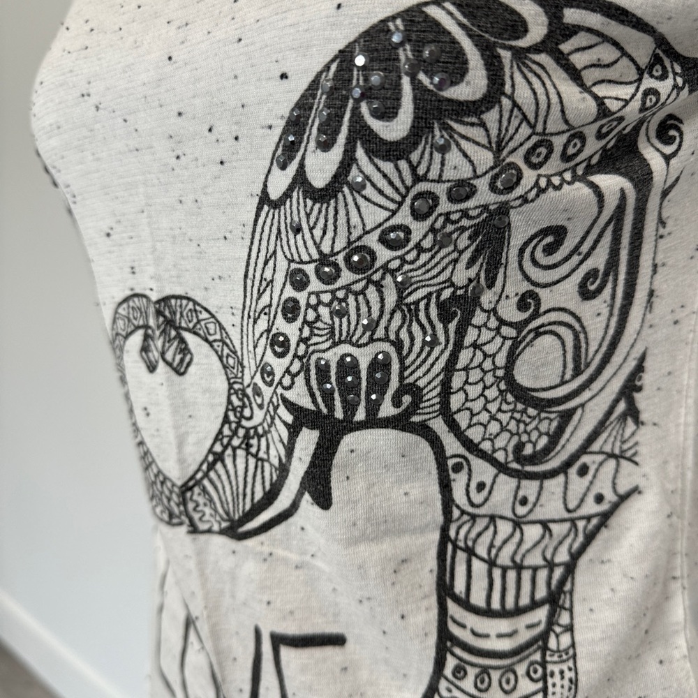 SJS Ivory "Love" Elephants Print Sleeveless Top (M) - Picture 4 of 10